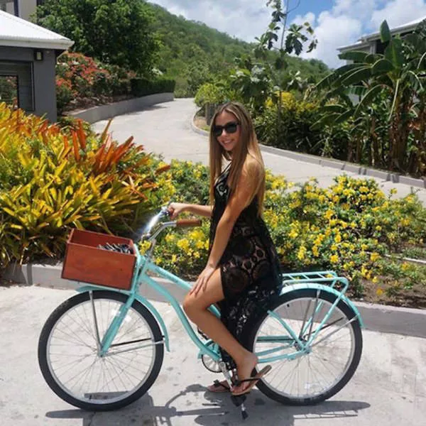 Sexy girls sur les bicyclettes - #10 