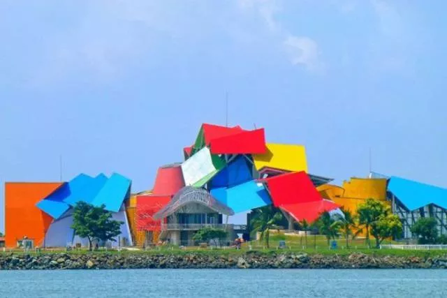 Les batiments les plus inhabituels dans le monde - #17 
