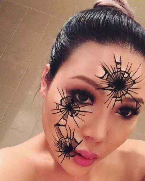 An astonishing makeup artist - #12 