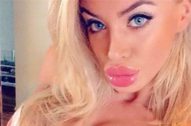 Les filles en plastique - #12 