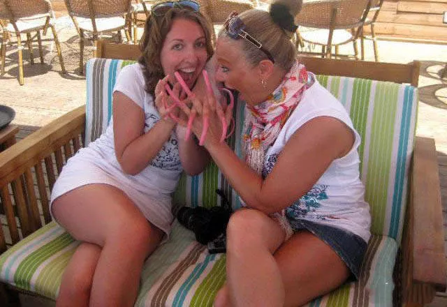 Les filles en plastique - #2 