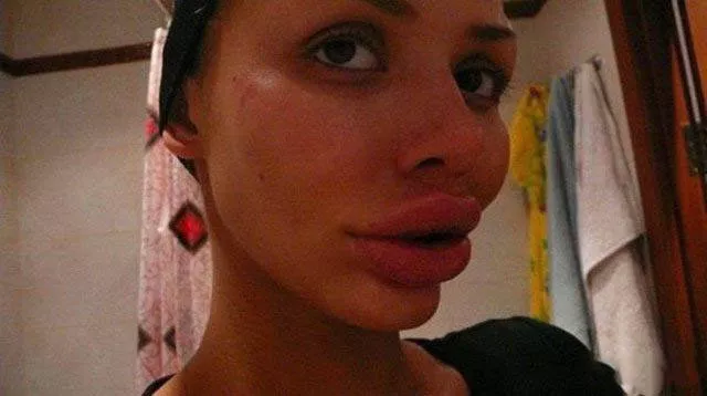 Les filles en plastique - #24 
