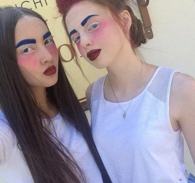 Les filles en plastique - #9 