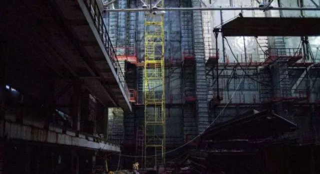 Attention nous somme a linterieur de la centrale nucleaire de tchernobyl - #10 