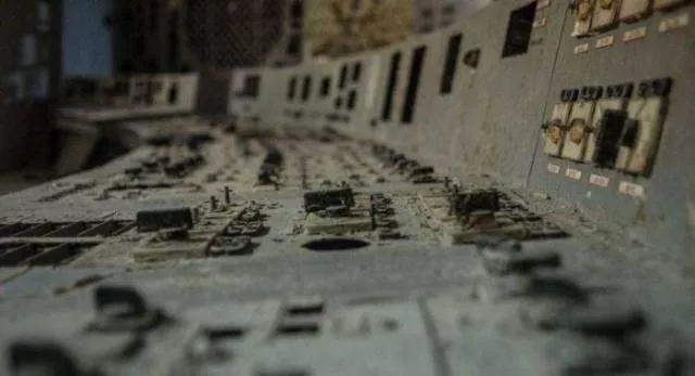 Attention nous somme a linterieur de la centrale nucleaire de tchernobyl - #4 