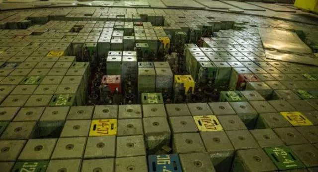 Attention nous somme a linterieur de la centrale nucleaire de tchernobyl - #6 