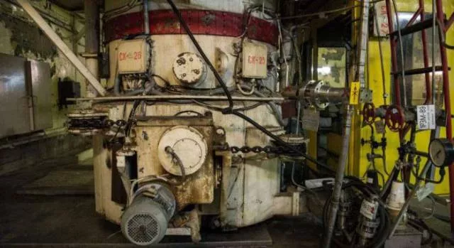 Attention nous somme a linterieur de la centrale nucleaire de tchernobyl - #9 