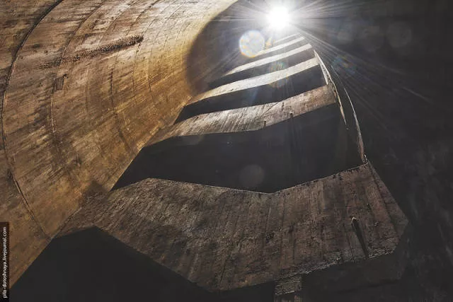 Rare pics from abandoned camp earthworm - #10 