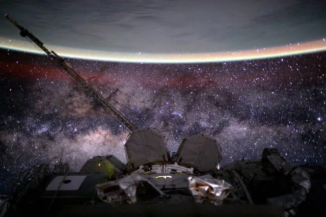 The best photos of the space taken by astronaut scott kelly - #14 