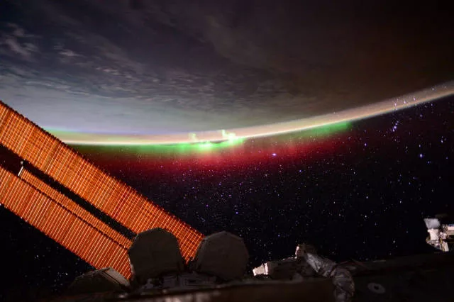 The best photos of the space taken by astronaut scott kelly - #18 