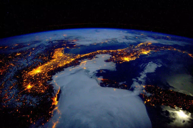 The best photos of the space taken by astronaut scott kelly - #35 