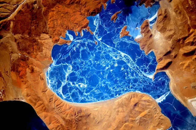 The best photos of the space taken by astronaut scott kelly - #7 