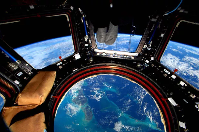 The best photos of the space taken by astronaut scott kelly