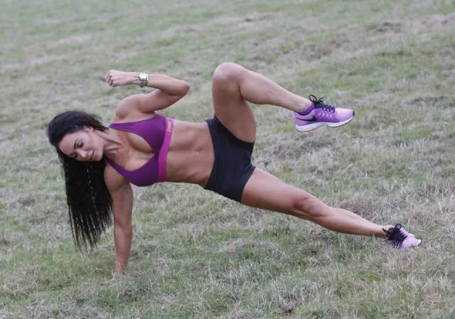 La poupee humaine ken avec son entraineur de fitness tres chaud - #7 