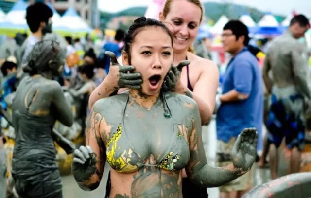 The most bizzard korean festival in the world - #1 