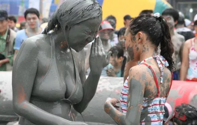 The most bizzard korean festival in the world - #20 