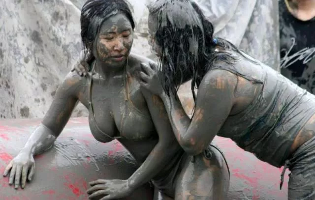The most bizzard korean festival in the world - #5 