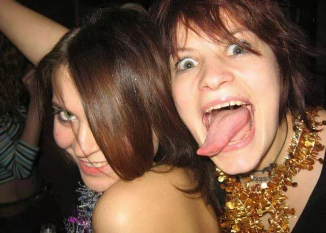 Elle deviennent folles aux partys - #1 