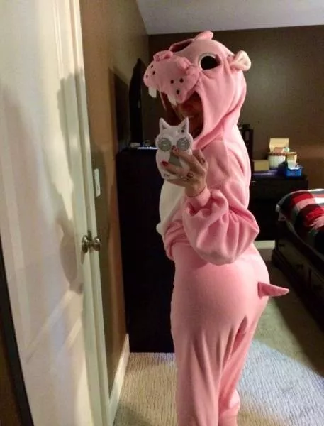 The best kind of girlfriend - #1 