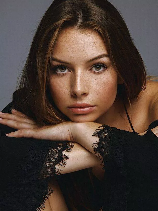 Beautiful girls around the world - #22 
