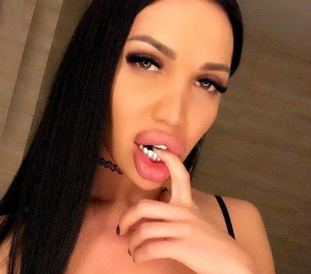 To swell the lips is a good idea - #9 