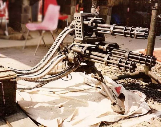 Les armes les plus etrange au monde - #2 