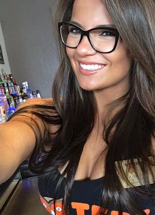 Hooters girls - #21 