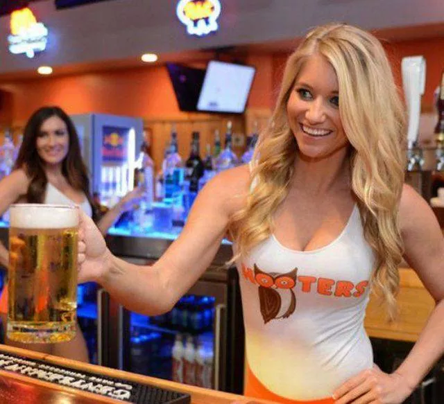 Hooters girls - #3 