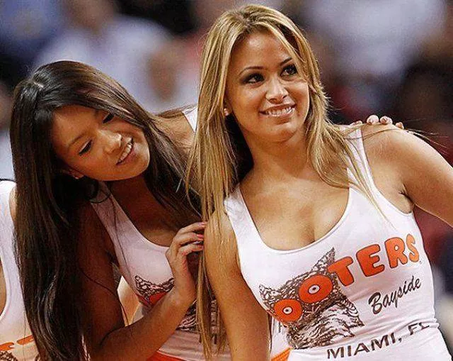 Hooters girls - #40 