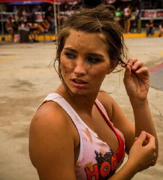 Hooters girls - #43 