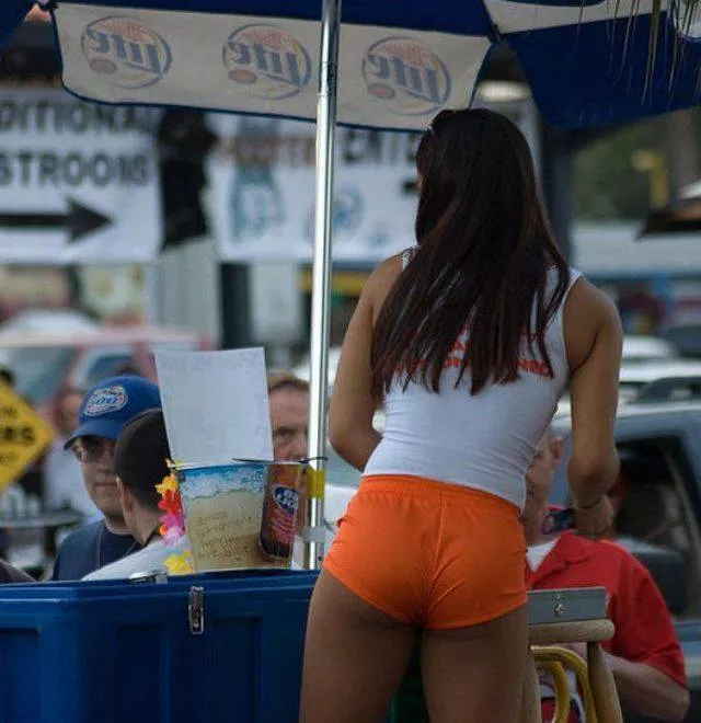 Hooters girls - #44 
