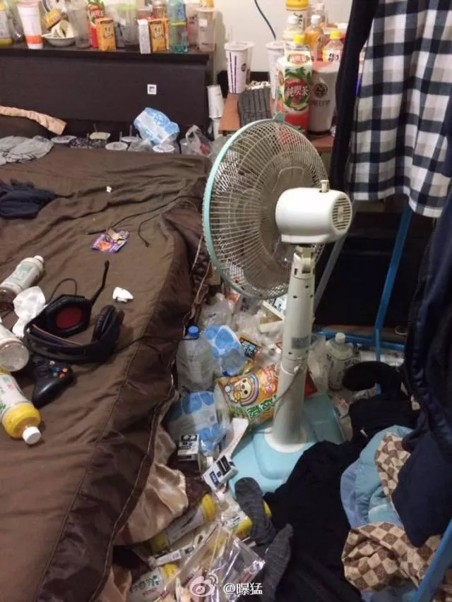 Chinese students vs cleaning - #1 