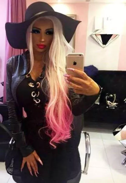 The human barbie - #15 