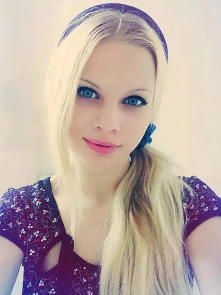 The human barbie - #3 