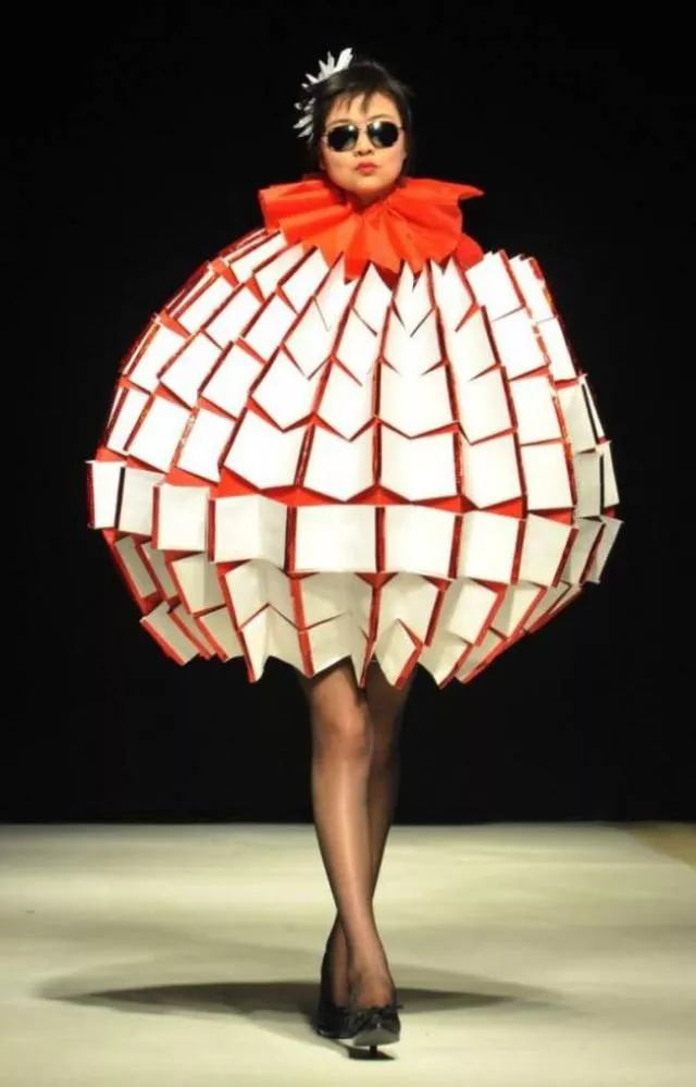 Createurs de mode aux idees les plus folles - #13 