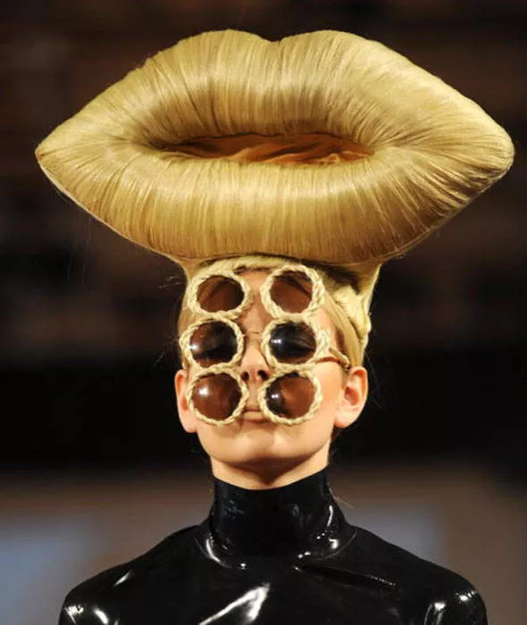 Createurs de mode aux idees les plus folles - #17 