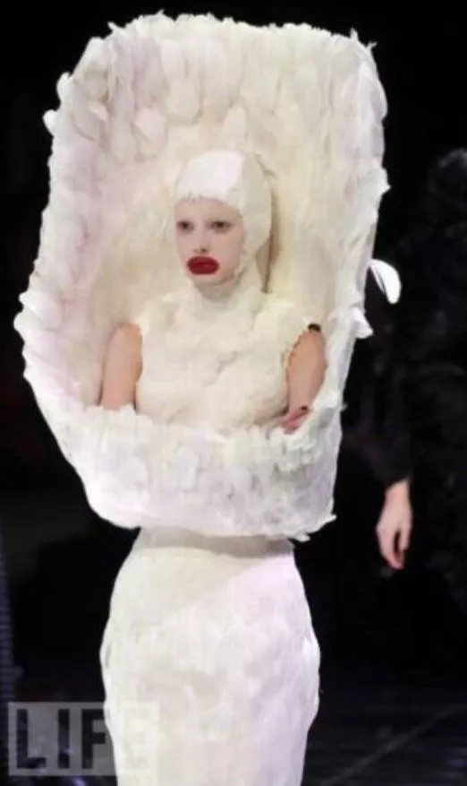 Createurs de mode aux idees les plus folles - #5 