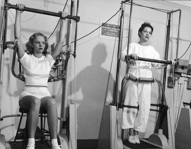 Les choses les plus bizarre qui etaient normales dans le passe - #12 