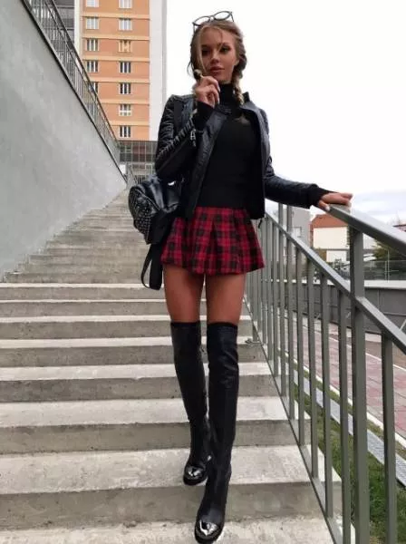 Short skirts and beautiful legs - #1 
