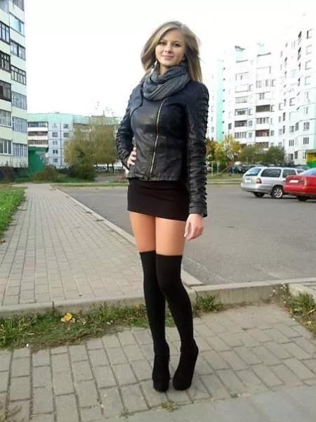 Jupes courtes et belles jambes - #25 