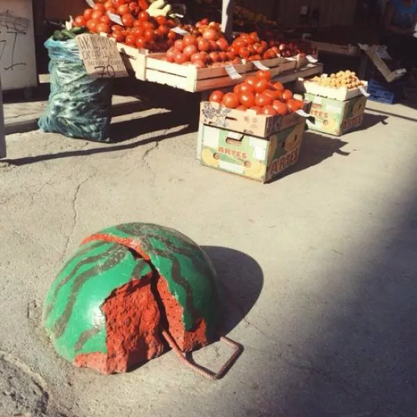 Optical illusions that require focus - #6 