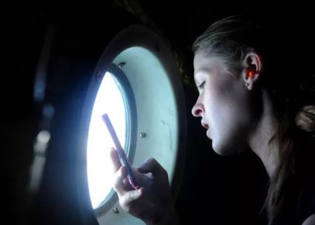 Regard tueur des filles militaires - #22 Regard tueur des filles militaires - #22