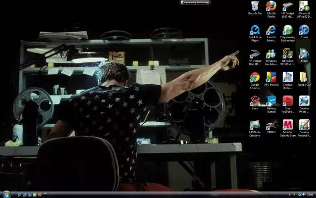 Desks organized in creative ways - #4 