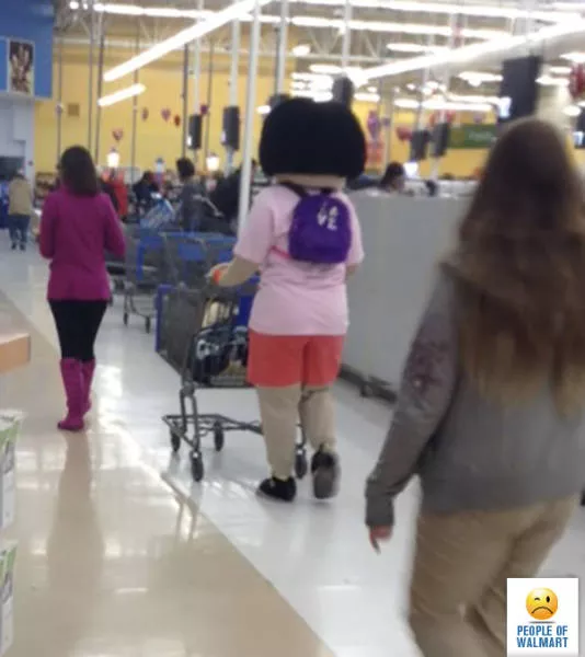 Things that only happen inside walmart - #19 