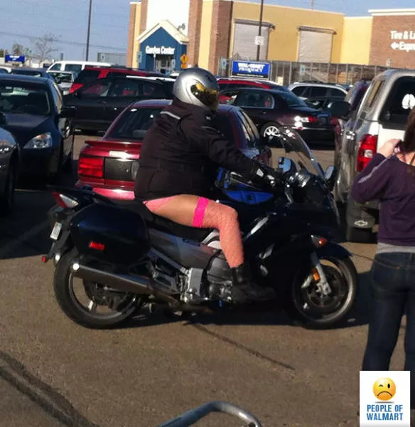 Things that only happen inside walmart - #25 