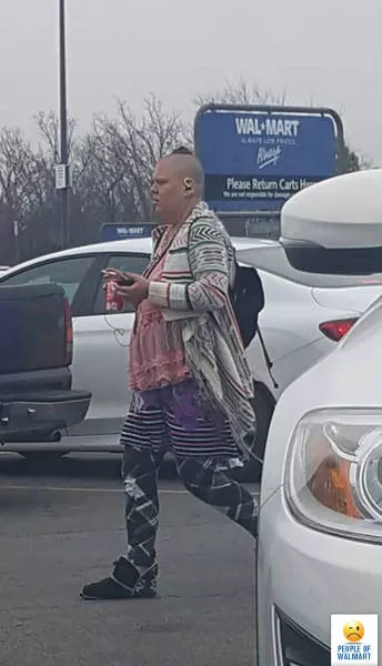 Things that only happen inside walmart - #38 