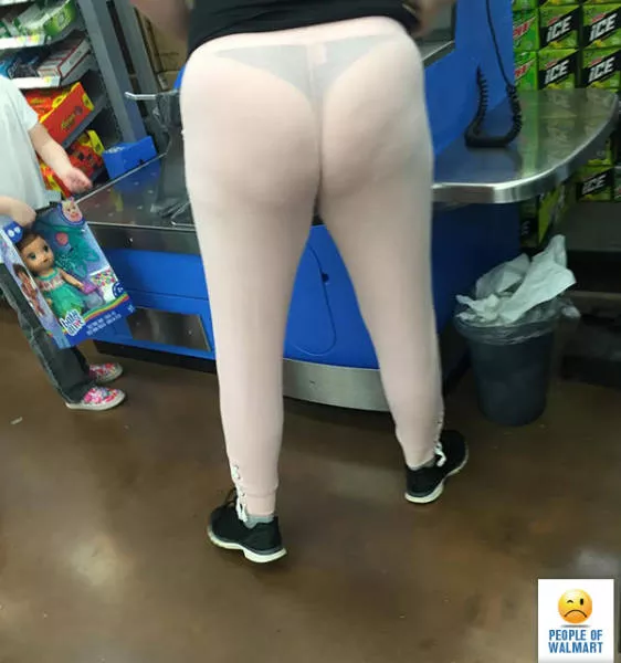 Things that only happen inside walmart - #5 