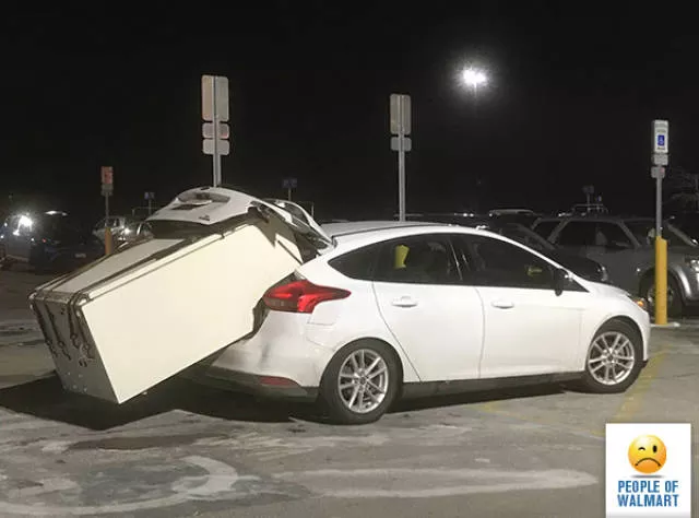 Things that only happen inside walmart - #51 Things that only happen inside walmart - #51