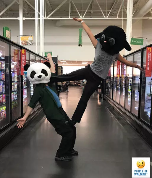 Things that only happen inside walmart - #9 