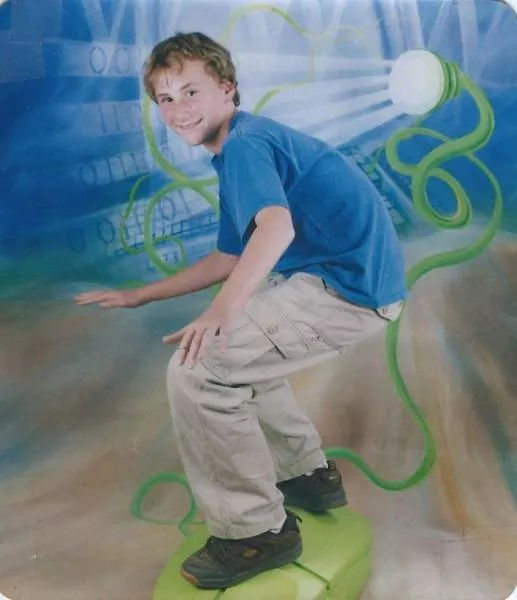 Our childhood photos that are embarrassing - #24 